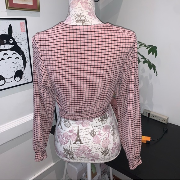 Pink wrap top - Picture 3 of 4